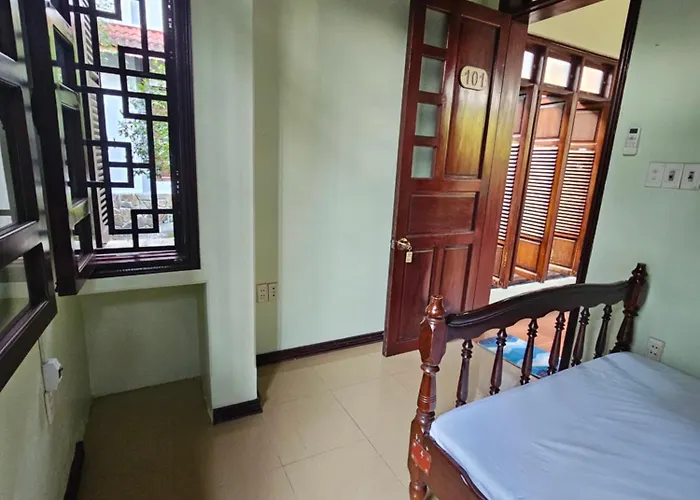 Rose Homestay Hue